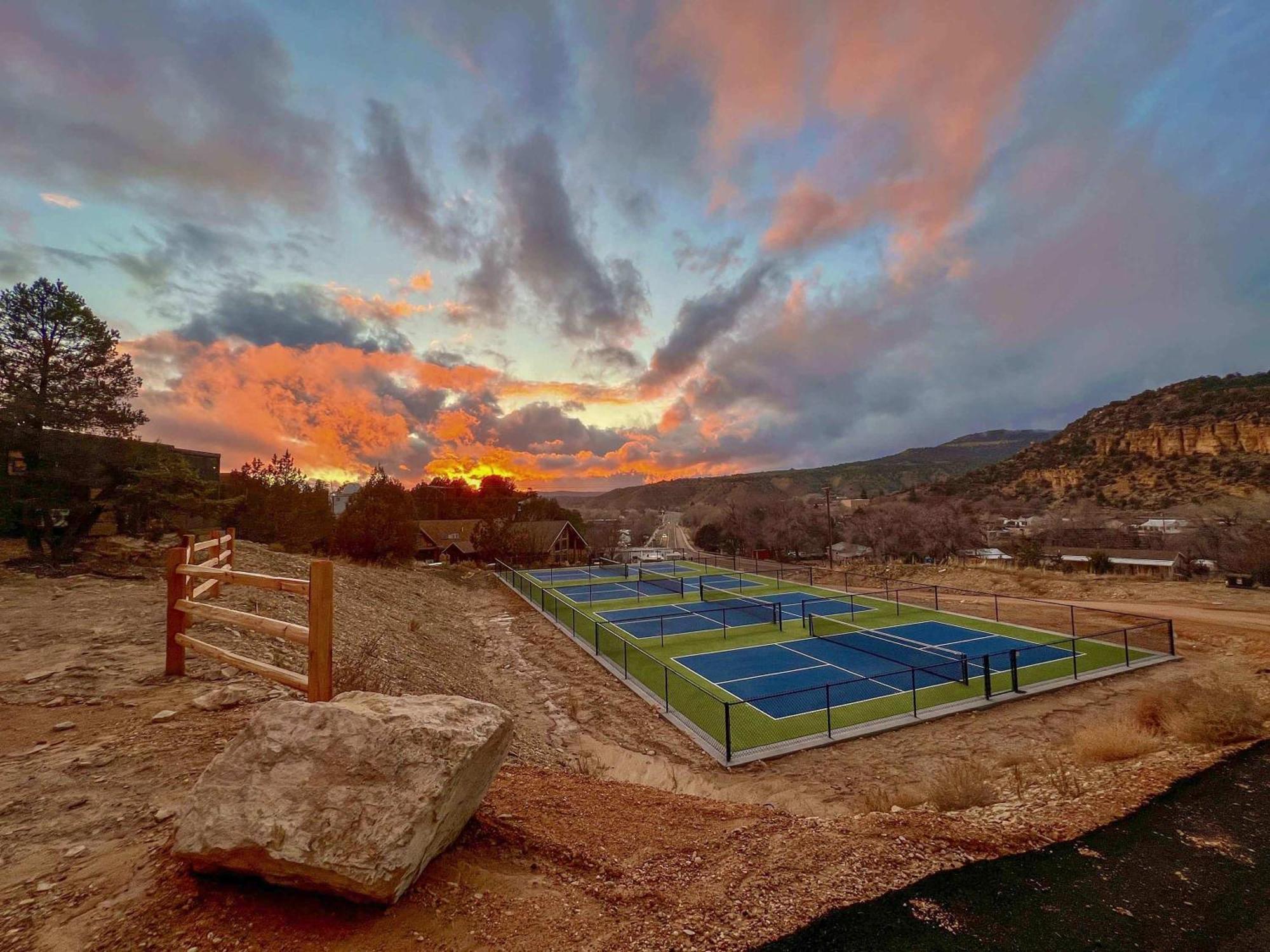 Villa Yurt Overlook #5 With Ac And Private Bath 2 Kings Orderville Exterior foto